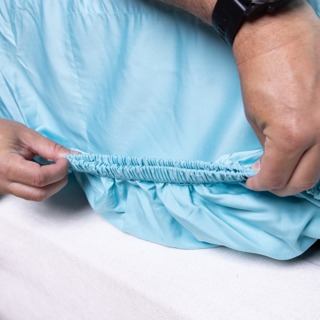 a serene sky blue colourway inspired by the white sands and turquoise waters of the Bahamas, echoing the natural beauty of these iconic islands. The Bahamas Collection is available in complete sets, fitted sheets, and pillowcases.