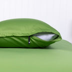 Single invisible zipper pillowcase in the color-way Colorado - green.