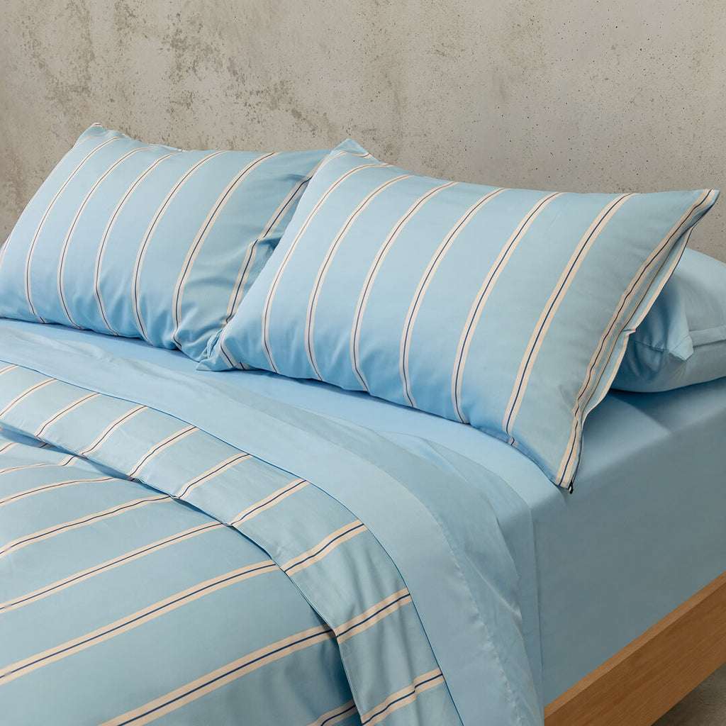 Lake Austin Magnetic Clip & Zip Duvet Cover
