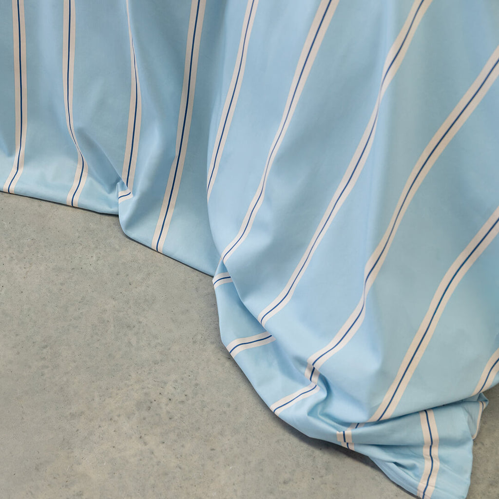 Lake Austin Magnetic Clip & Zip Duvet Cover
