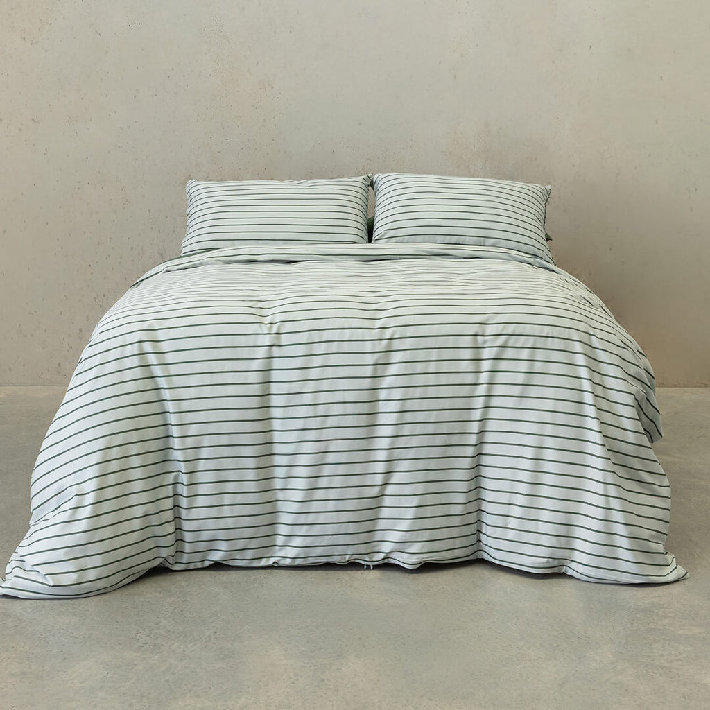 Grand Teton Magnetic Clip & Zip Duvet Cover