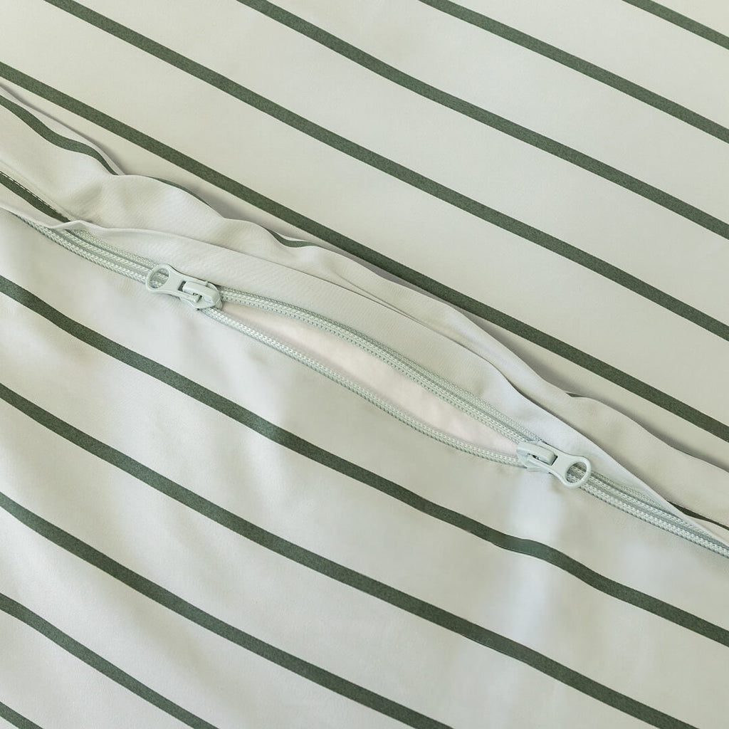 Grand Teton Magnetic Clip & Zip Duvet Cover