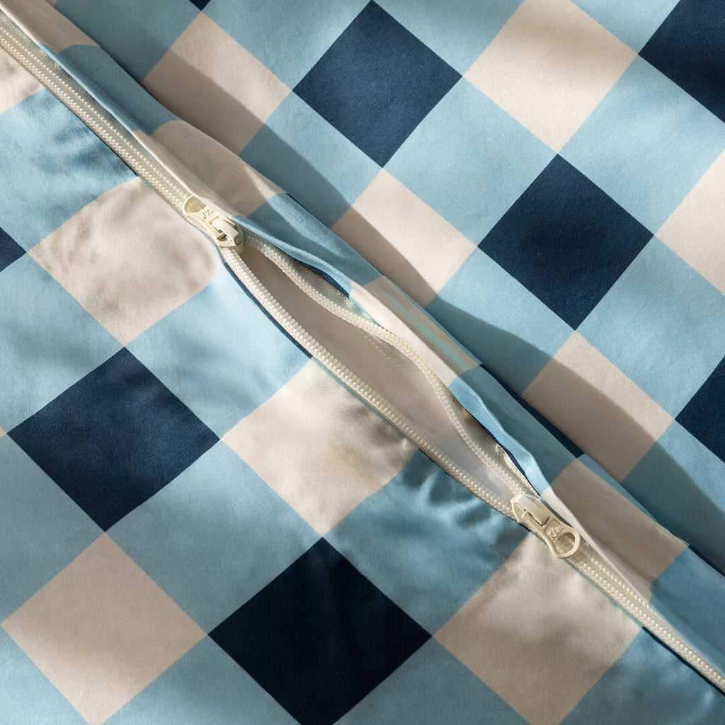 Blue and beige checkered fabric with a zipper - duvet cover.